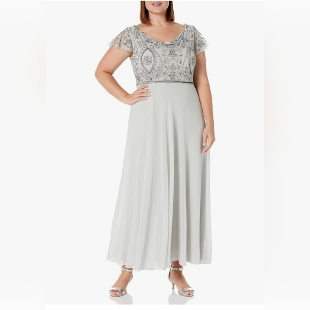 NWT J Kara Front & Back Cowlneck Beaded Short Sleeve Silver Gown 24W